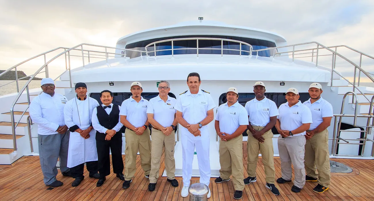 The Elite Galapagos Cruise video