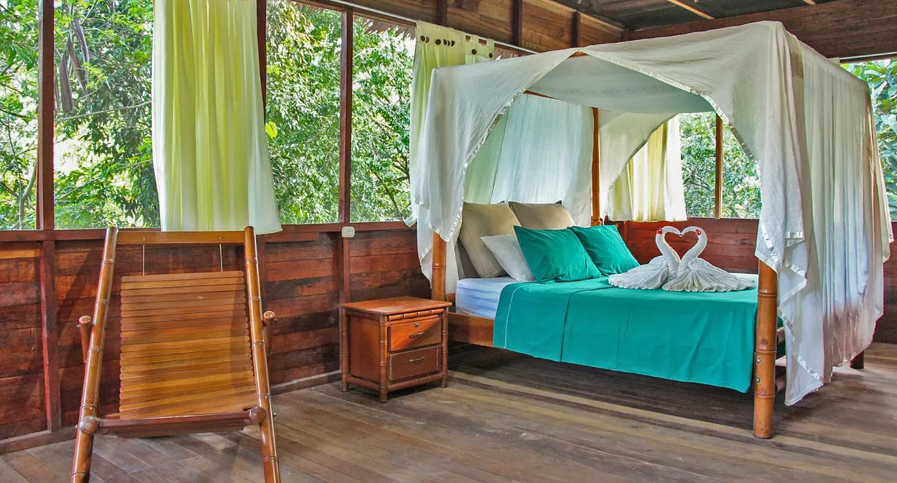 The Tahuayo Lodge video